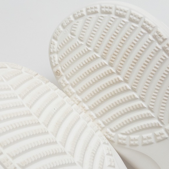 Crocs White Slide Sandals Men's 7 Women's 9 Unisex Comfort Slip On Pool Beach - Picture 14 of 16